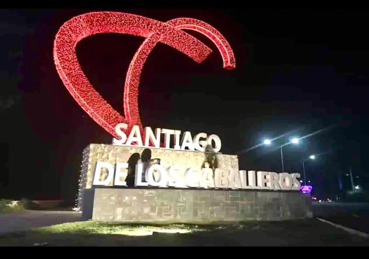 Acogedor Apartment , Seguridad Las 24 Horas , Airport 8 Minutos, Centro De Santiago 10 Minutos , Tamboril La Capital Mundial Del Cigarro 10 Minutos Licey al Medio République dominicaine