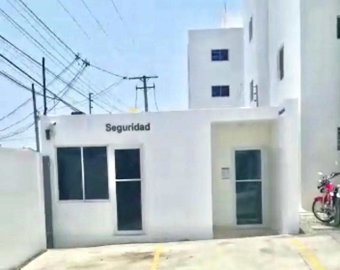 Acogedor Apartment , Seguridad Las 24 Horas , Airport 8 Minutos, Centro De Santiago 10 Minutos , Tamboril La Capital Mundial Del Cigarro 10 Minutos Licey al Medio